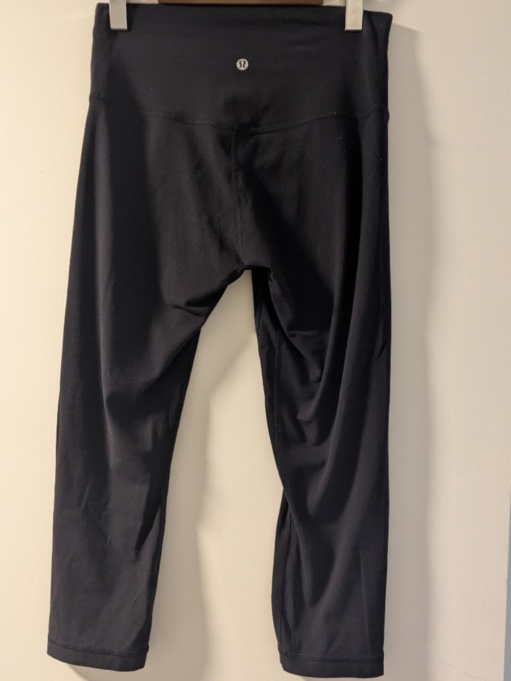 Lululemon Black 3/4 length tights black